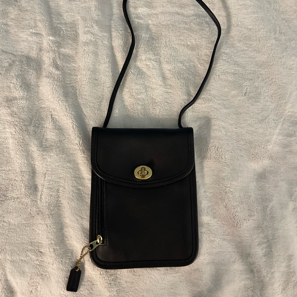 VINTAGE LEATHER COACH MINI CROSSBODY